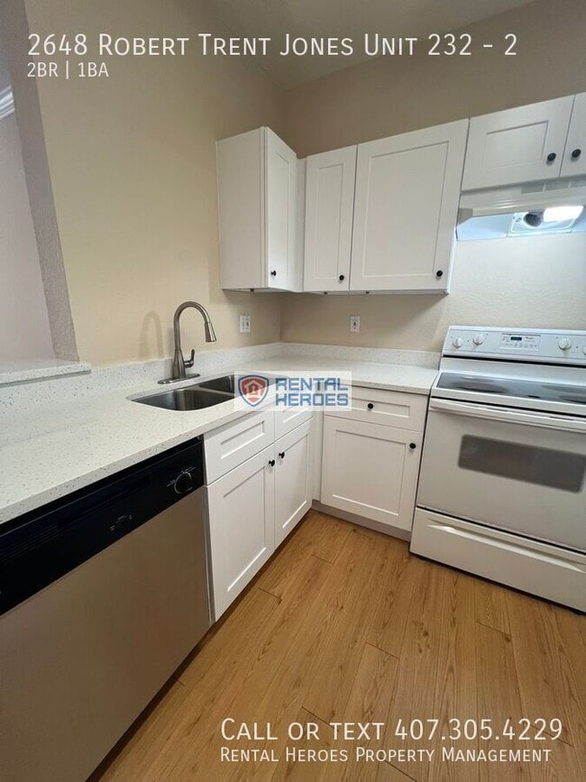 Building Photo - 2648 Robert Trent Jones Dr