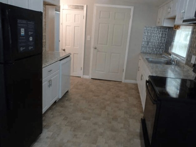 Foto del edificio - NOW AVAILABLE! 268 Ridge Rd, Northville, N...