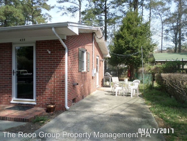 Building Photo - 435 Monticello Ave