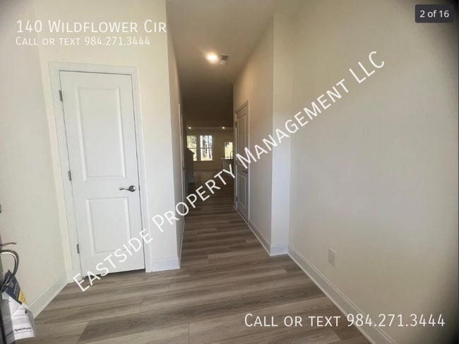 Building Photo - 140 Wildflower Cir