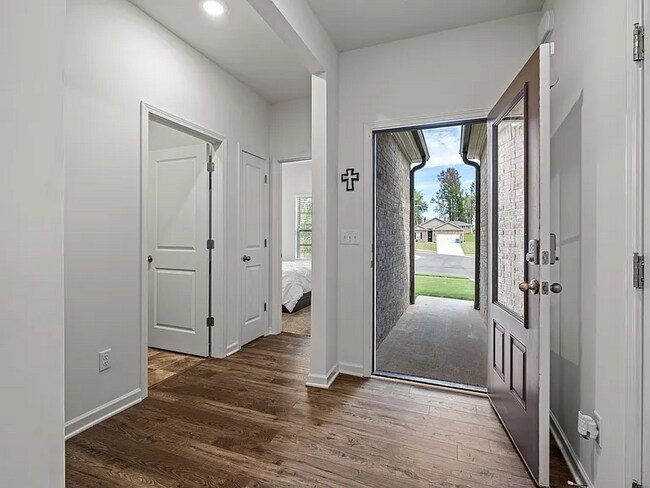 Foto del edificio - 15 Trevor Cv