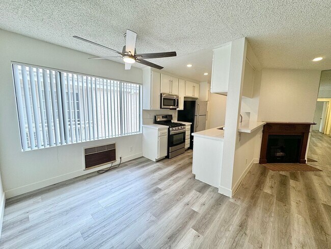 Foto del edificio - 3546 Hughes Ave