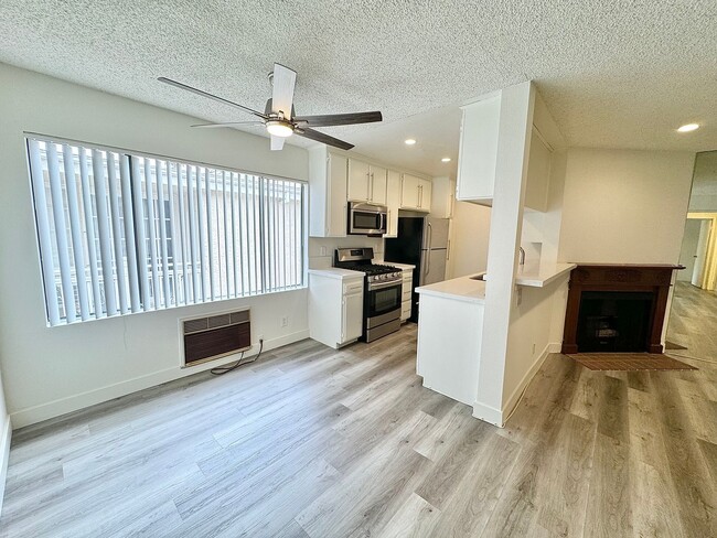 Building Photo - 3546 Hughes Ave