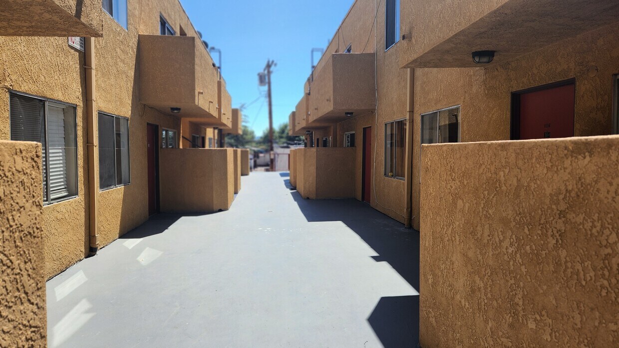 8 4 Bedroom Apartments for Rent in Valley Glen, CA Westside Rentals