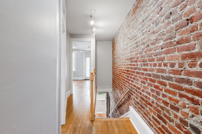 Foto del edificio - 3 S Rowland St