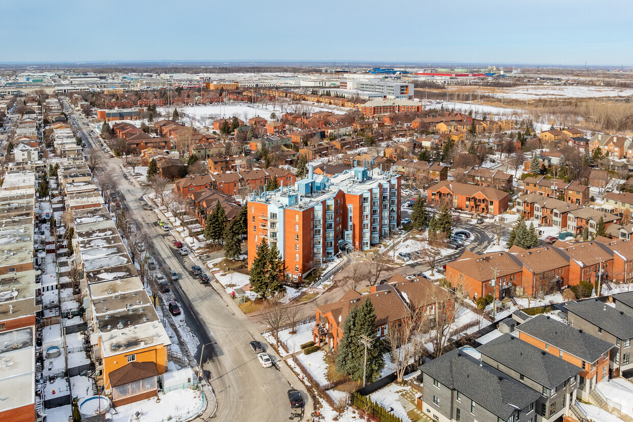 Aerial Photo - Manoir Anjou