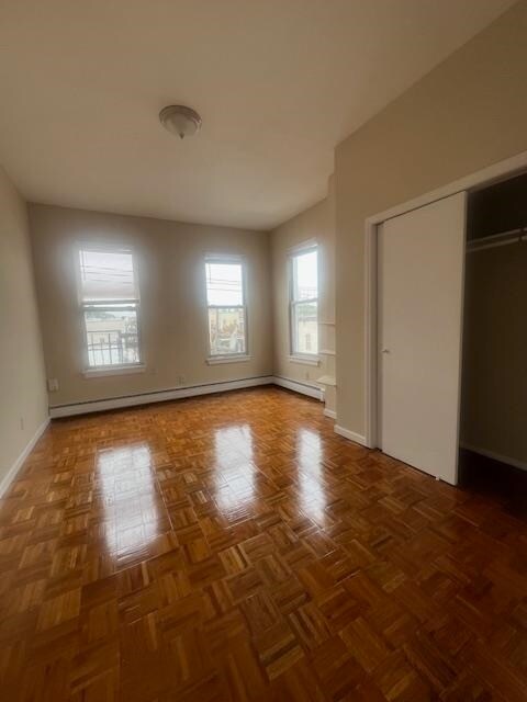 Foto del edificio - 236 New York Ave