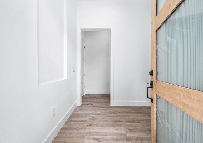 Foto del edificio - 3619 Bremond St