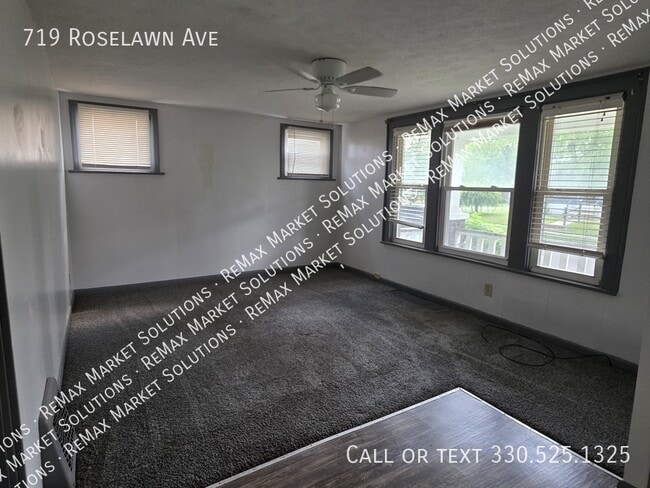 Building Photo - 719 Roselawn Ave