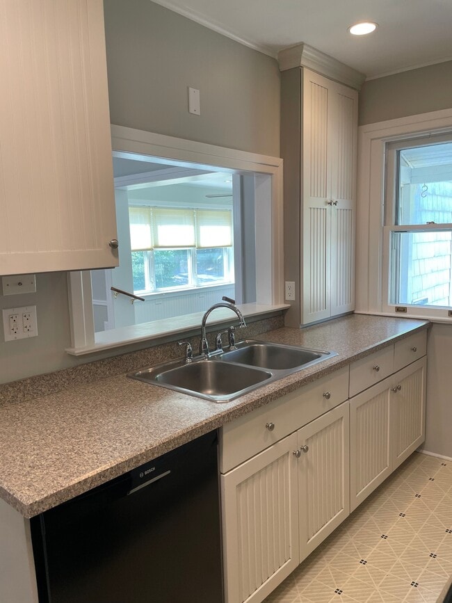 30 S Muhlenberg St, Allentown, PA 18104 House Rental in Allentown, PA