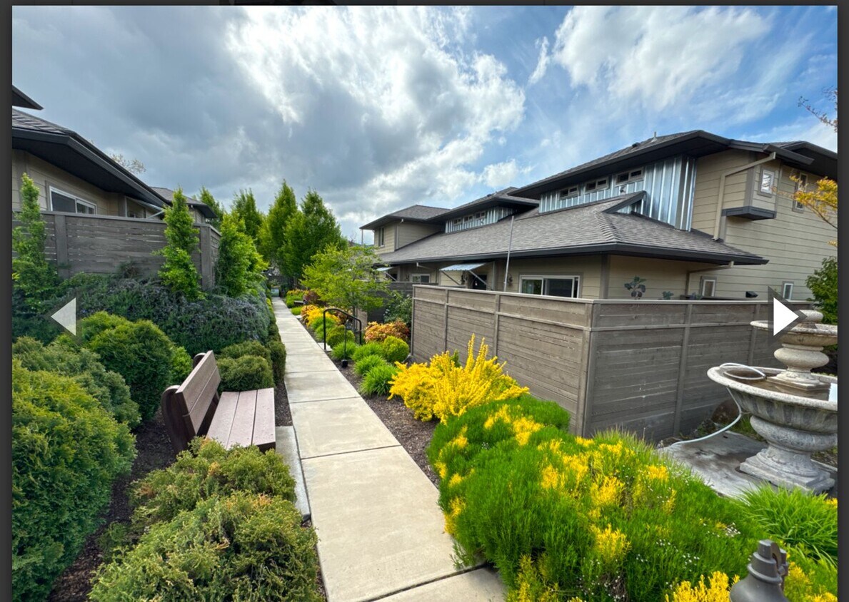Foto principal - Beautiful 3bd/2bath home