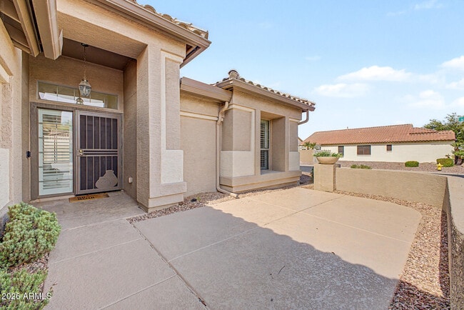 Building Photo - 16110 W Vale Dr