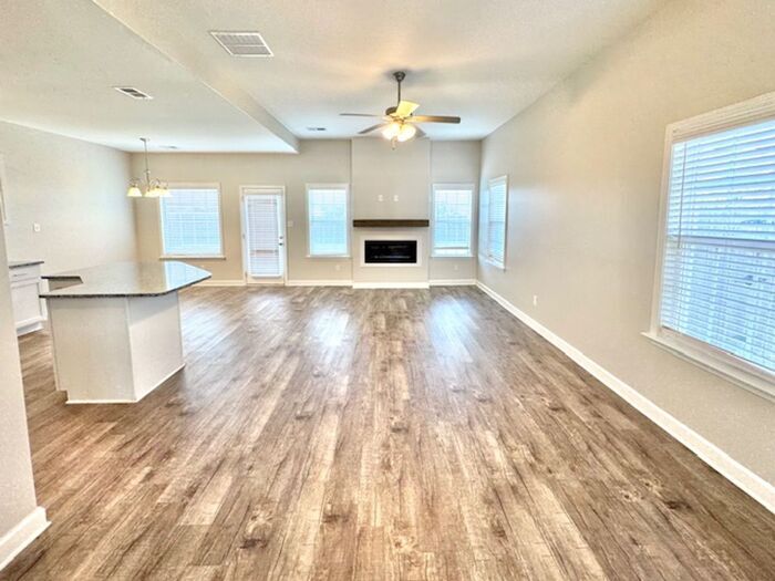 Foto del edificio - Great 4 BR home in Walls, MS now available
