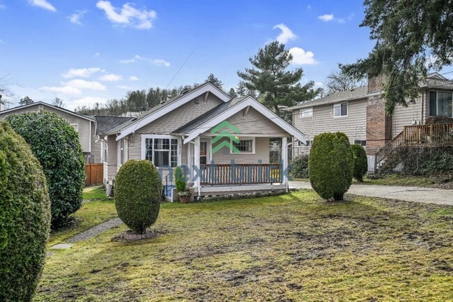 Foto del edificio - 3 BED & 2 BATH SINGLE FAMILY HOUSE FOR RENT