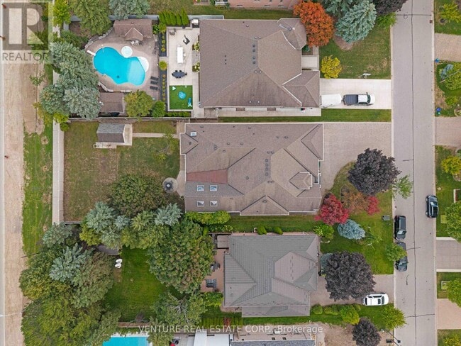 Building Photo - 476 Westridge Dr