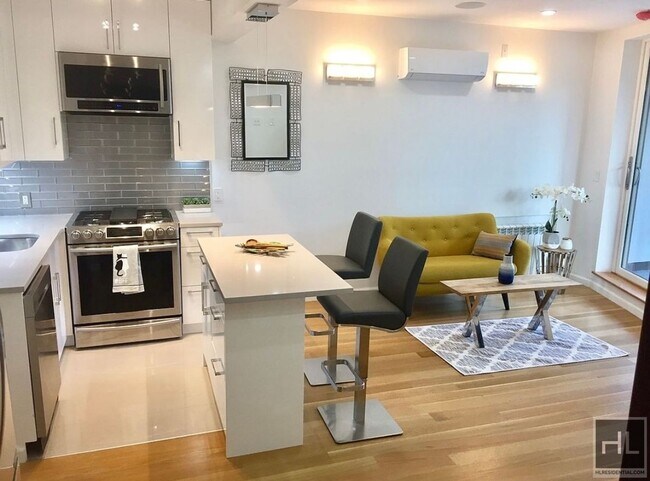 Foto del edificio - MASPETH AVENUE