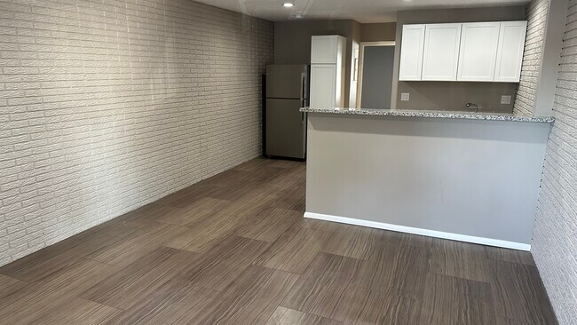 Foto del edificio - 4012 DuPont Cir
