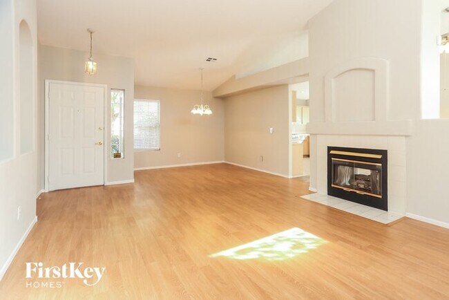 Building Photo - 4121 Palamos Dr