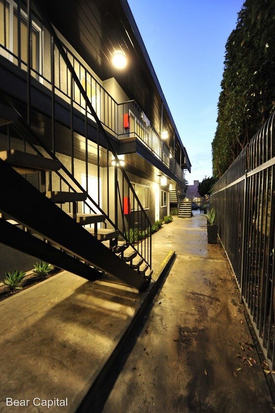 Primary Photo - 12240 Pacific Ave