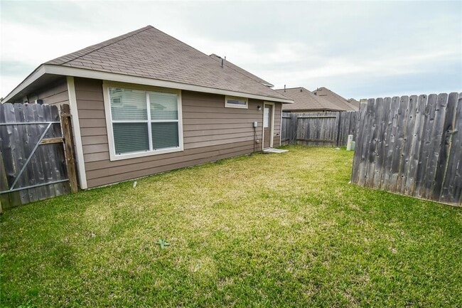 Building Photo - 5422 Plantation Forest Dr