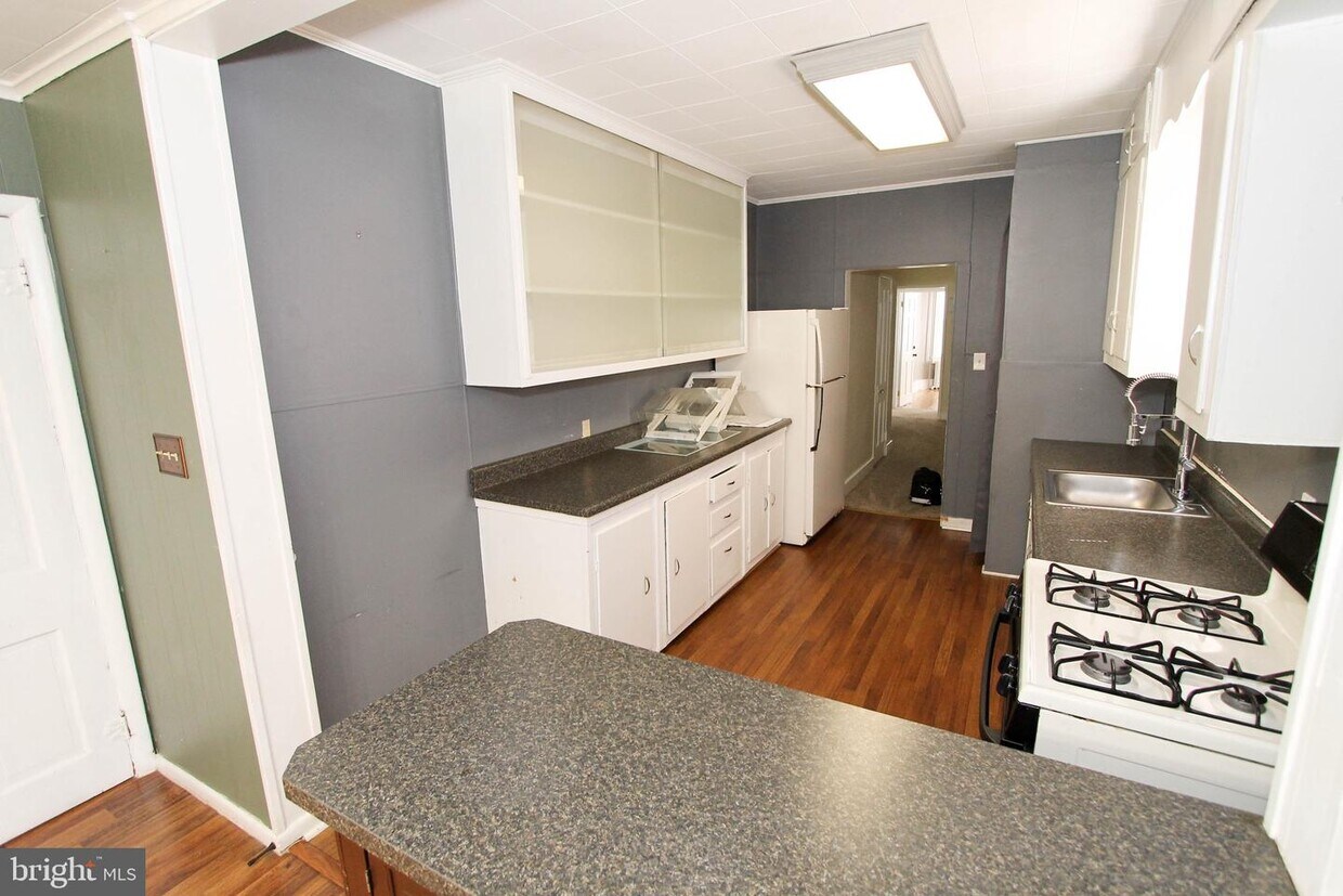Foto principal - 526 S Fairview St
