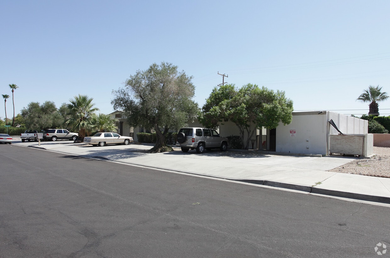 Primary Photo - 707 E Chuck Walla Rd