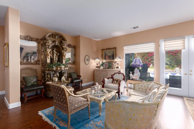 Building Photo - 4 Bentley Rd