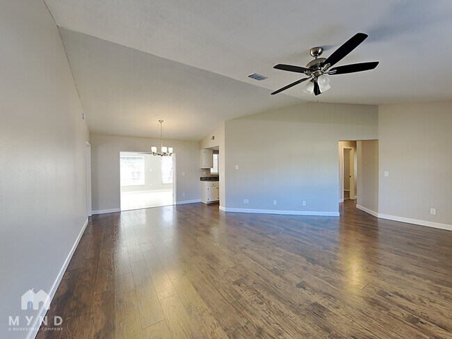 Building Photo - 5061 Elwood Rd