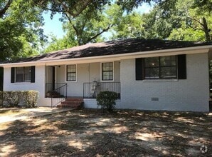Building Photo - 608 Reynolds A