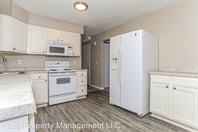 Building Photo - 4 br, 2.5 bath House - 846 Wesleyan Drive