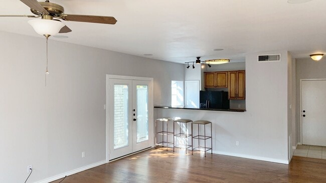 Foto del edificio - 538 Wilcrest Dr