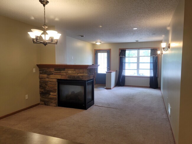 Building Photo - 10845 Kingsfield Ln