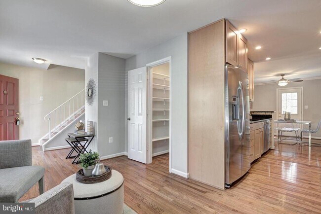 Foto del edificio - 3147 Bayswater Ct