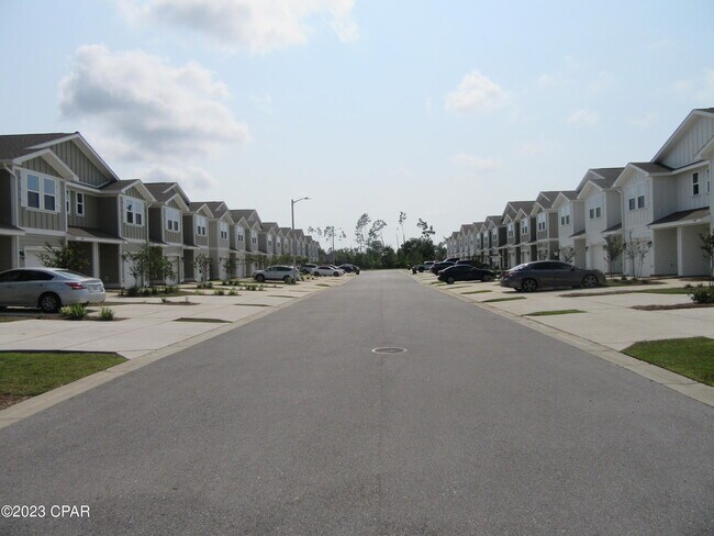 Foto del edificio - 1622 Caleigh Ct