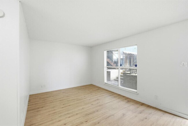 Foto del edificio - 2319 Greenfield Pkwy