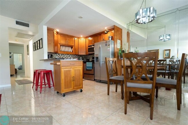 Foto del edificio - 13250 SW 7th Ct