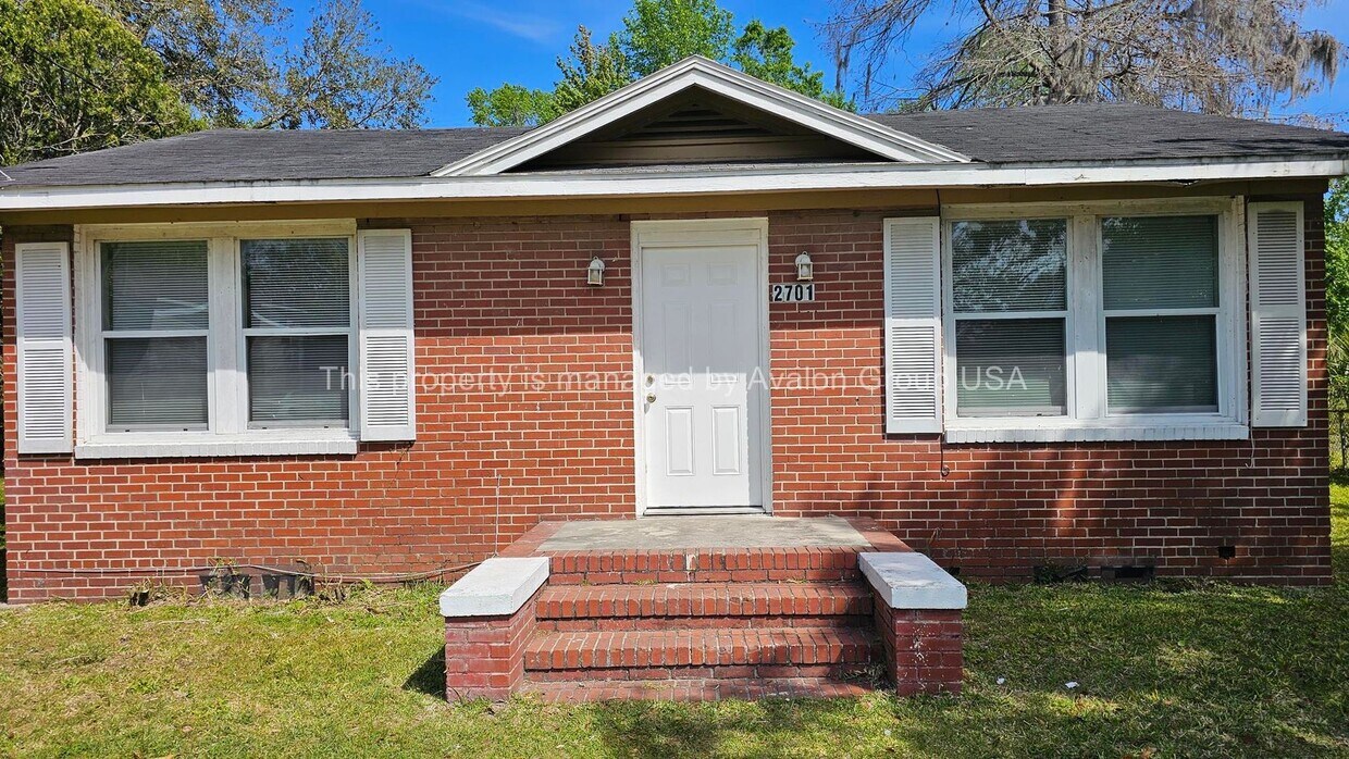 Primary Photo - 2701 Lowell Ave