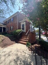 Building Photo - 39 Rock Garden Ln