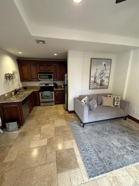Foto del edificio - 1552 Summit Ave