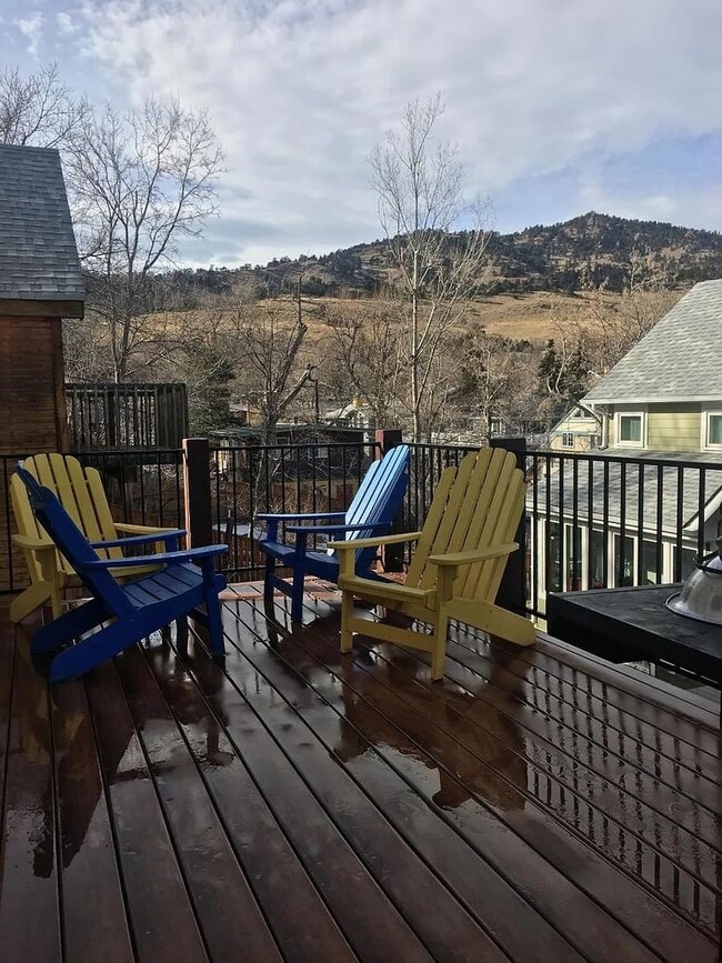 Foto del edificio - 635 Dewey Ave