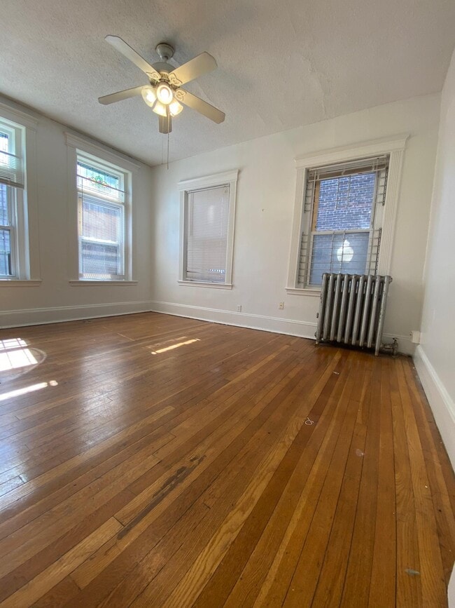 Building Photo - 157-111 Hemenway St