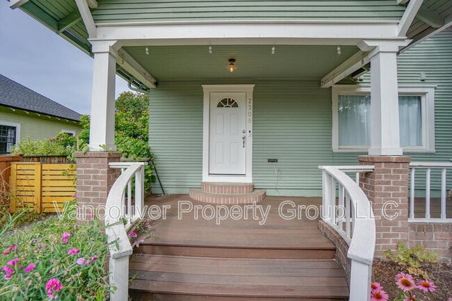 Building Photo - 2308 Harney St