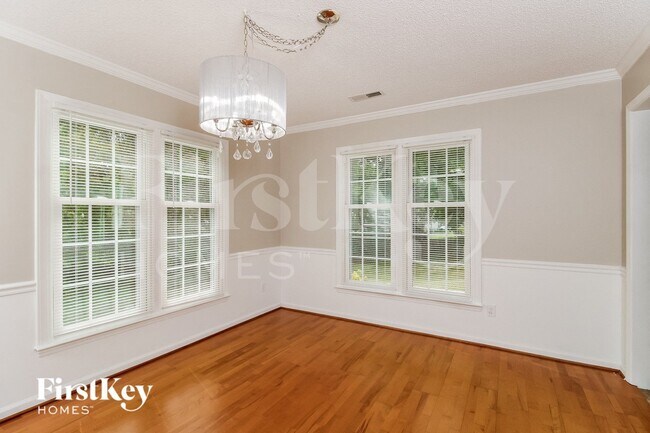 Building Photo - 3229 Sparrowhawk Dr
