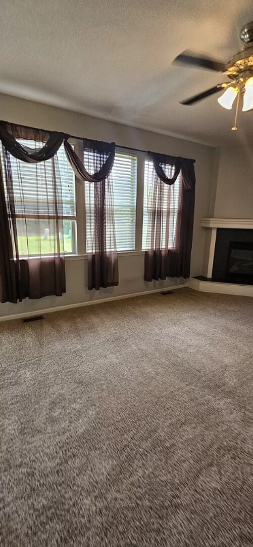 Foto del edificio - 7617-7619 McCoy St