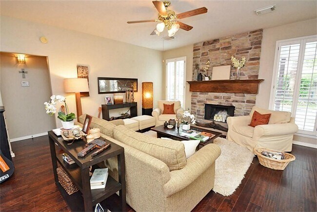 Foto del edificio - 3011 Nickleby Ct