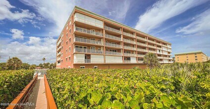 Building Photo - 1345 N Hwy A1A