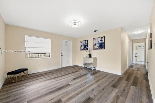 Foto del edificio - 7532 Farragut St