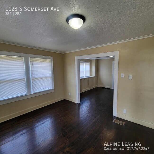 Foto del edificio - 1128 S Somerset Ave