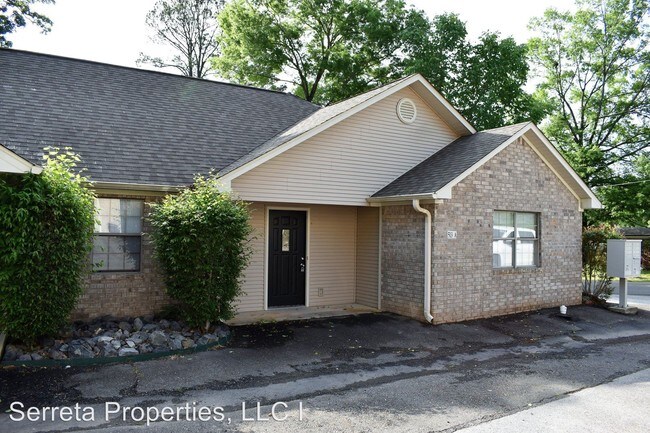 Building Photo - 513 Grand Point Dr