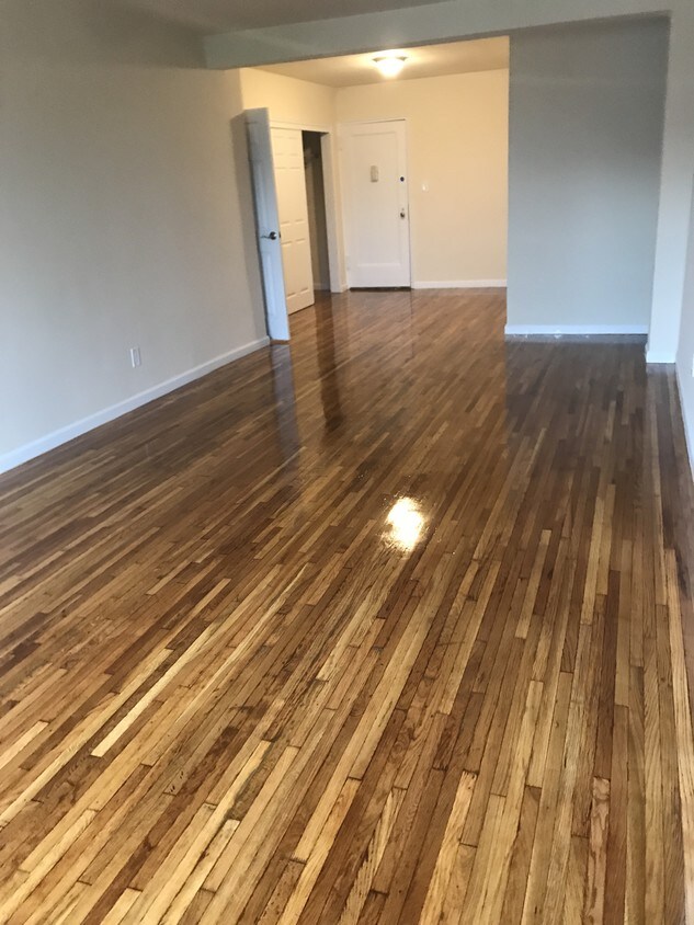 Foto principal - 3220 69th St